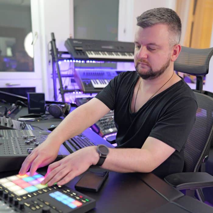 Drey Andersson square 3